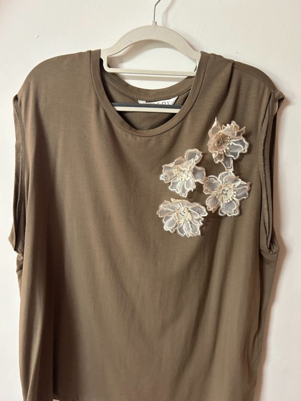 Kiss & Fly Floral Appliqué Top – Women's (XL)